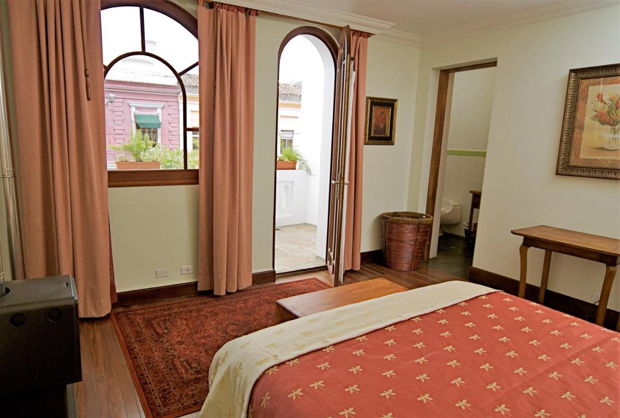 Boutique Hotel Casa Foch Кито Екстериор снимка