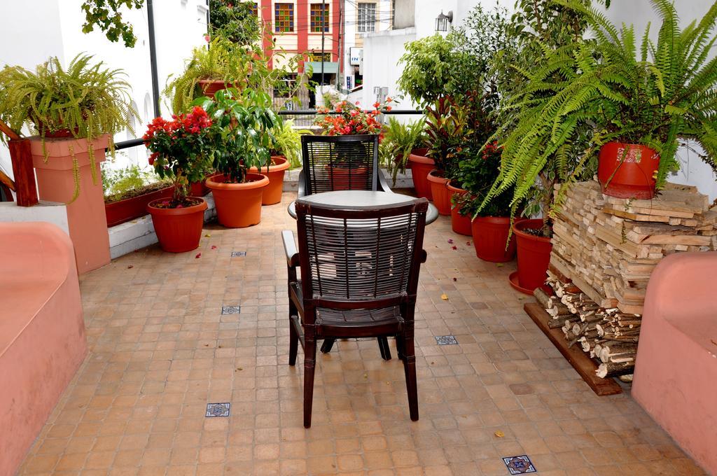 Boutique Hotel Casa Foch Кито Екстериор снимка