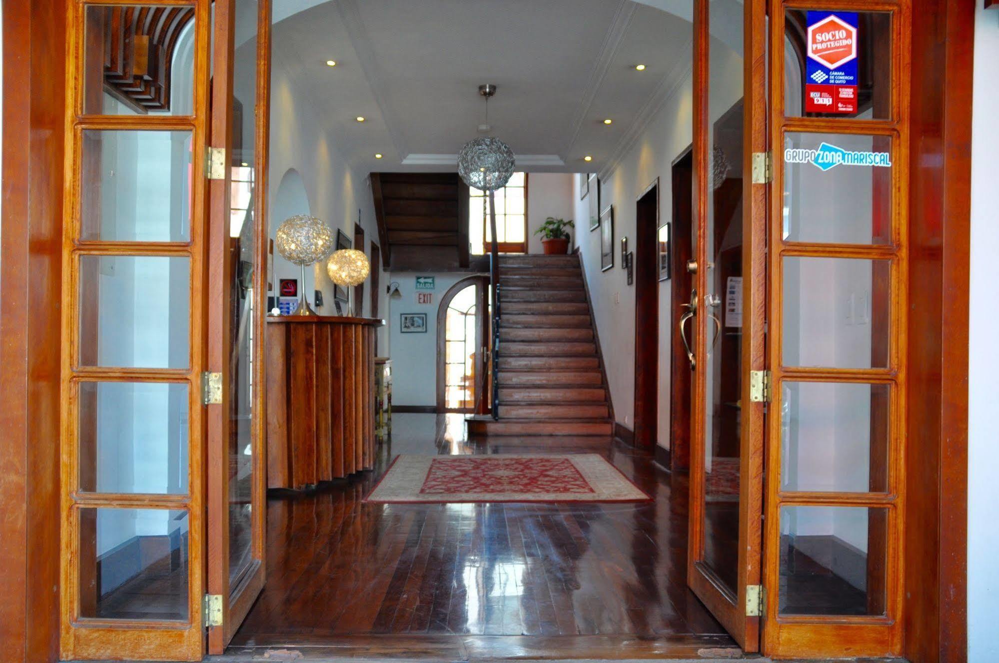 Boutique Hotel Casa Foch Кито Екстериор снимка