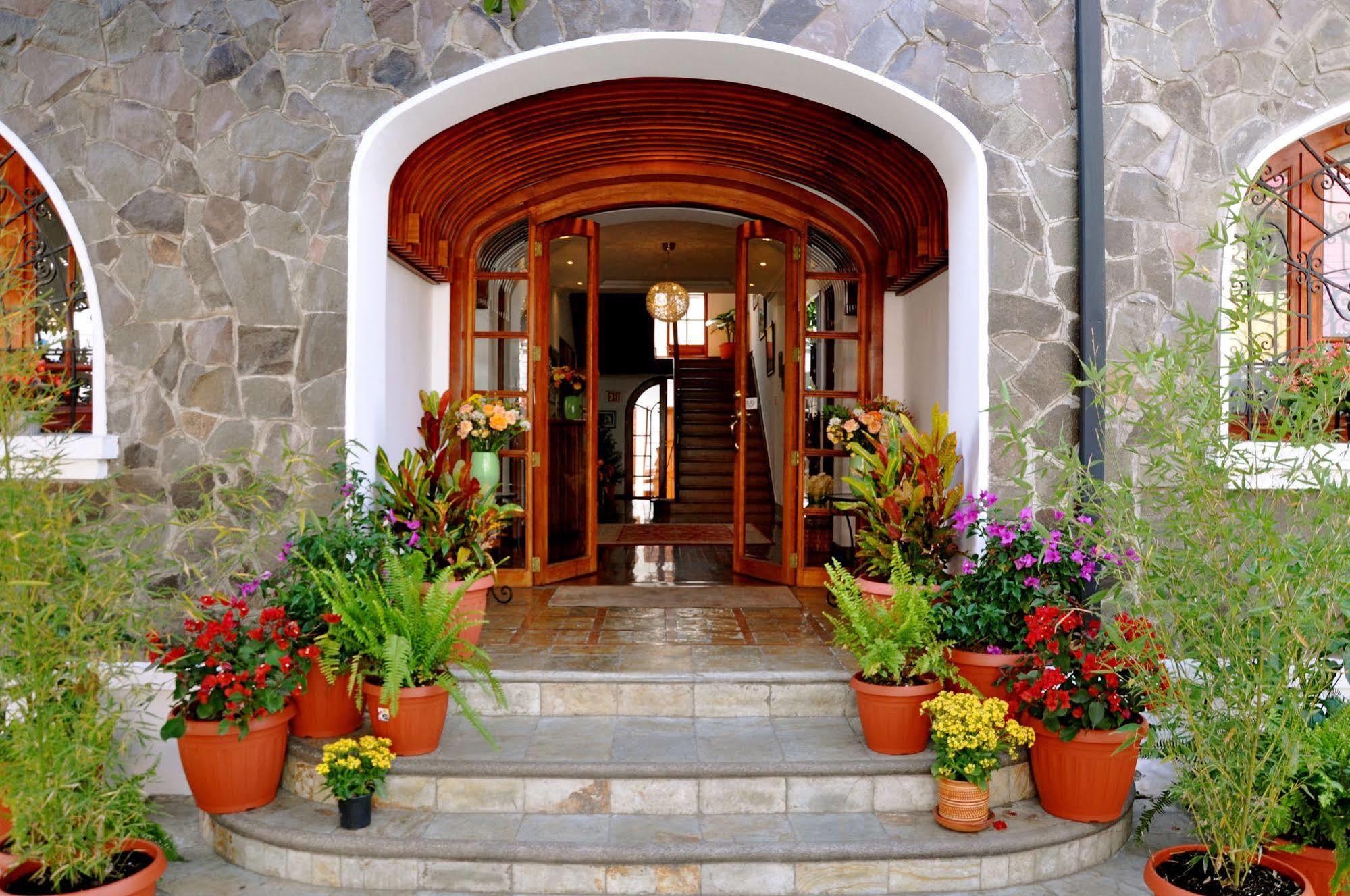 Boutique Hotel Casa Foch Кито Екстериор снимка