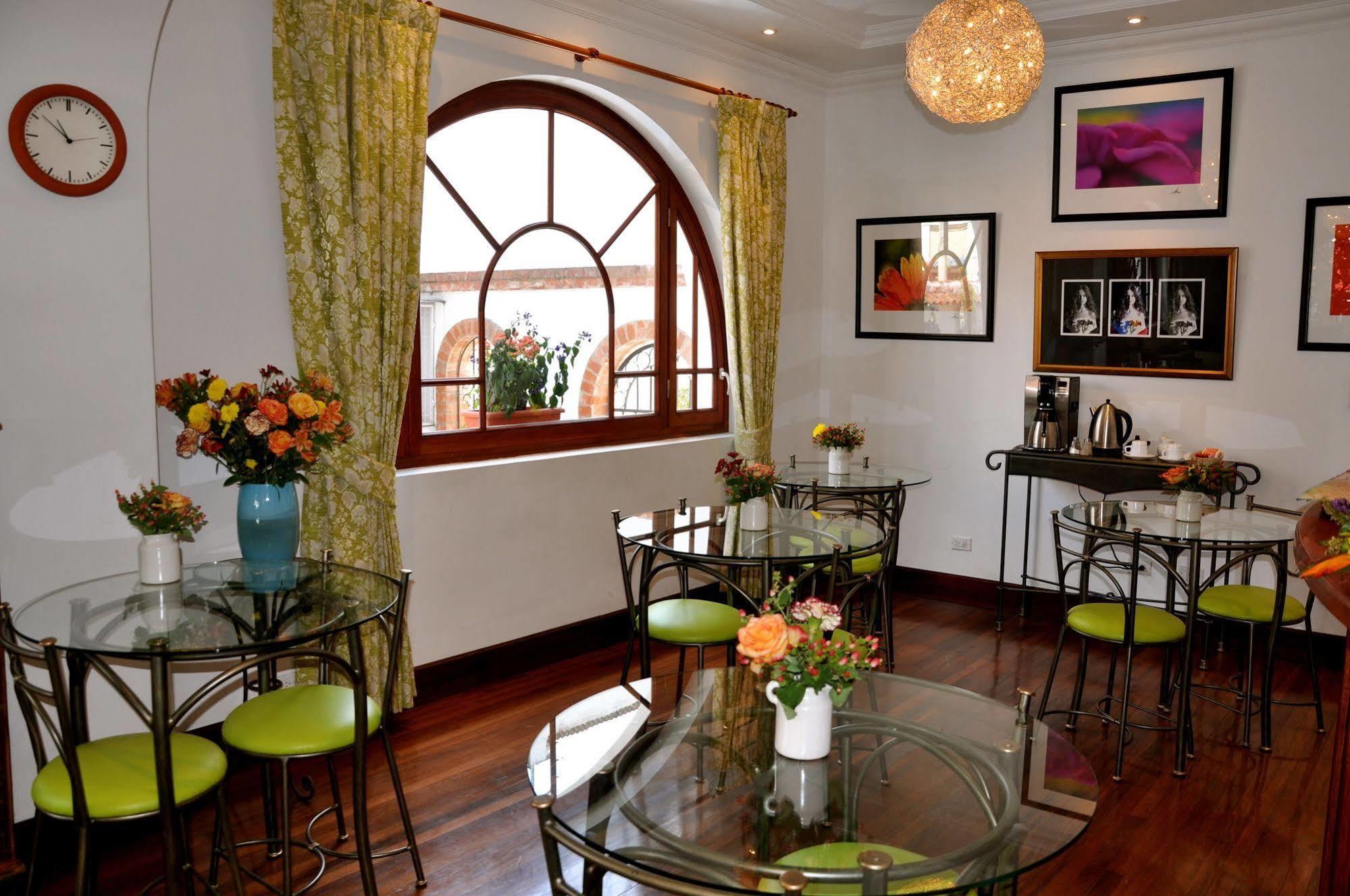 Boutique Hotel Casa Foch Кито Екстериор снимка