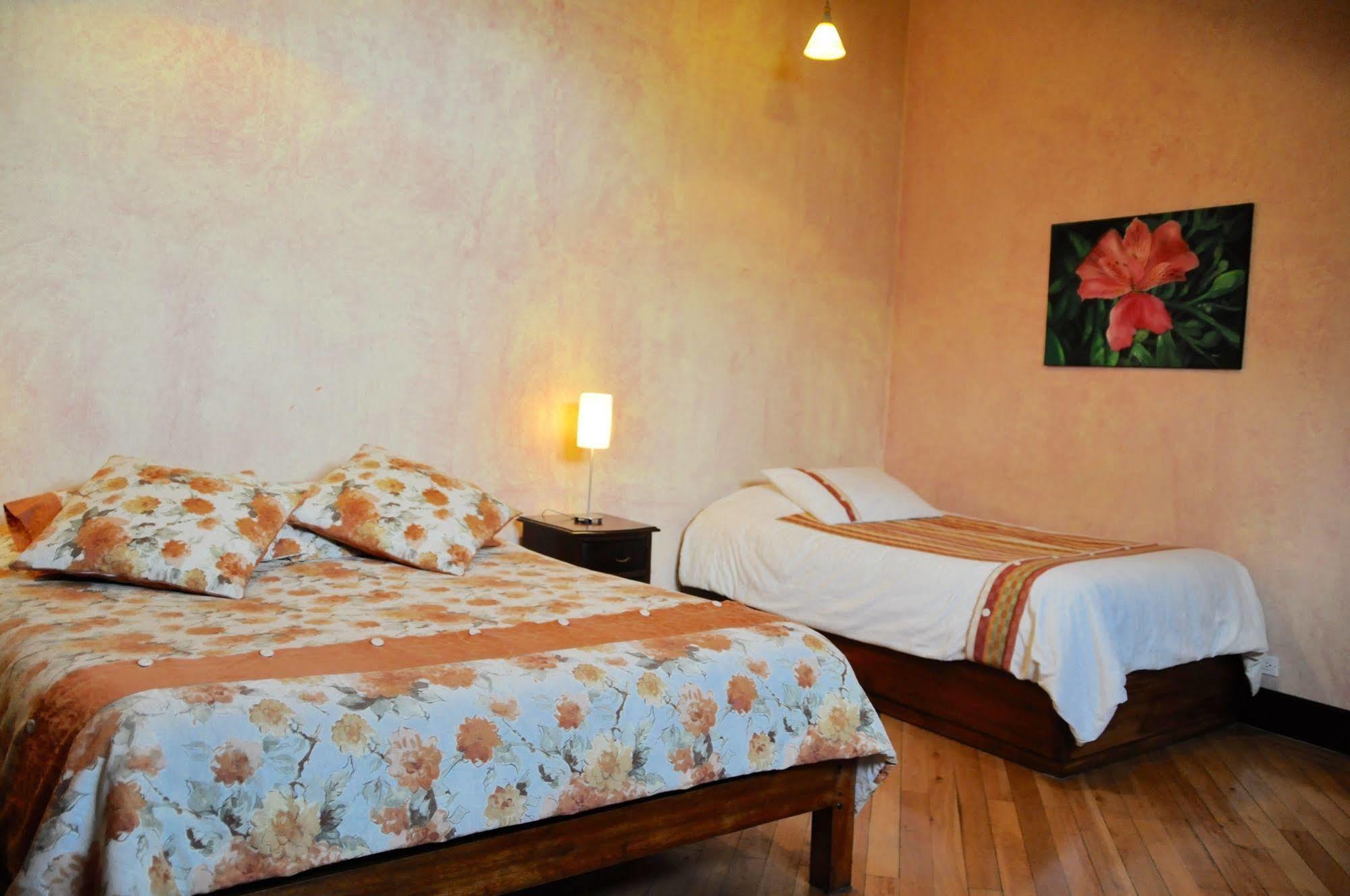 Boutique Hotel Casa Foch Кито Екстериор снимка