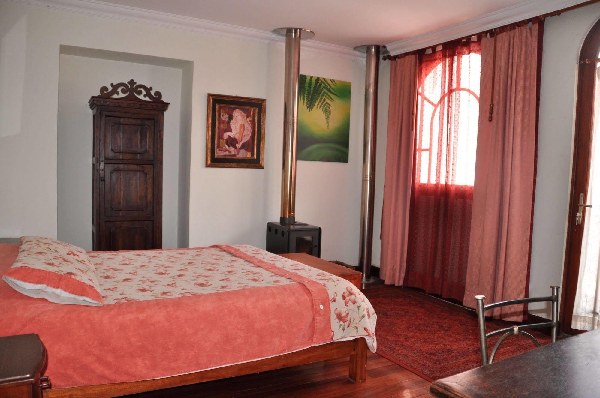 Boutique Hotel Casa Foch Кито Екстериор снимка